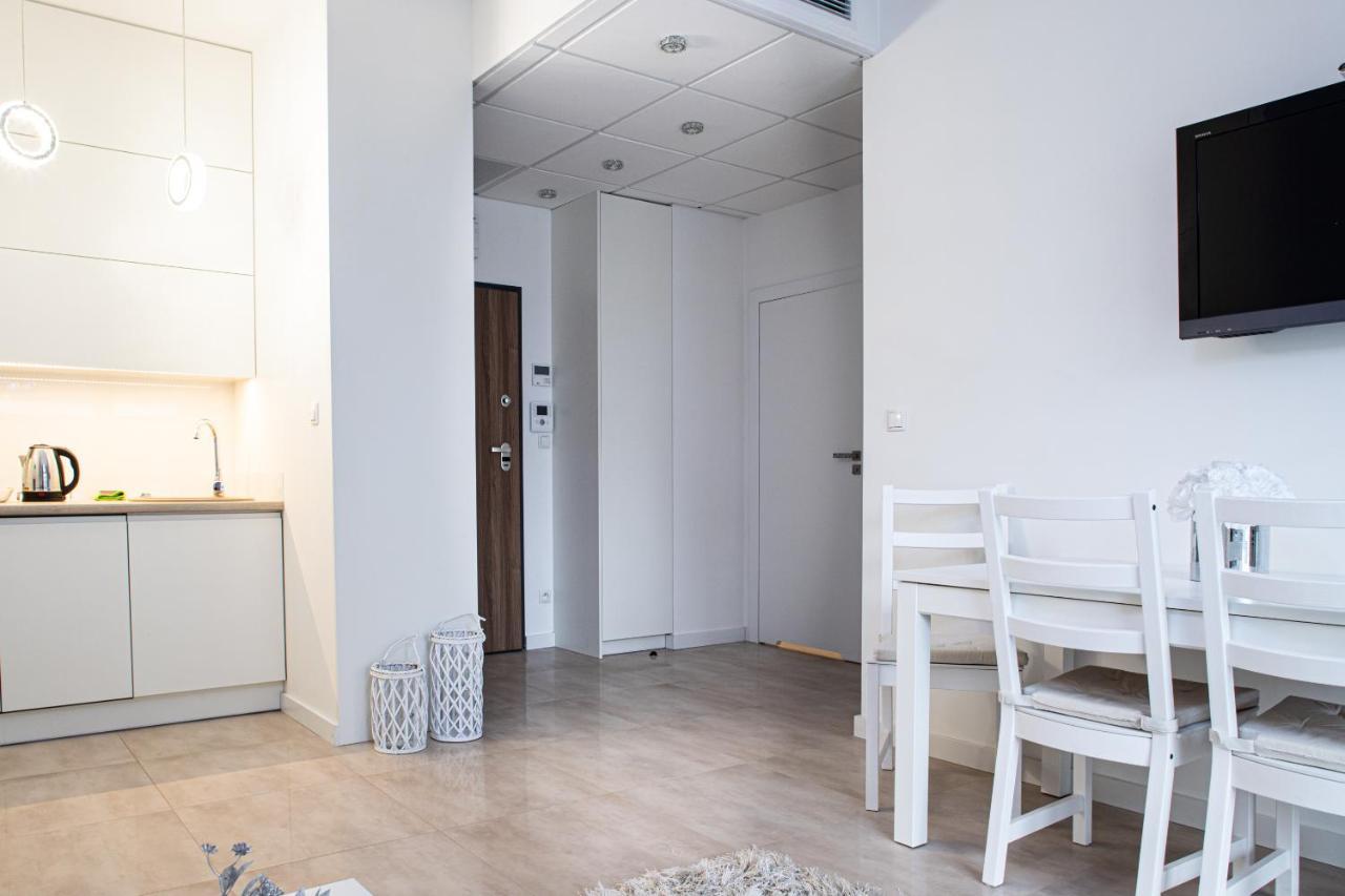 Wola Glamour Apartment Warsawa Bagian luar foto